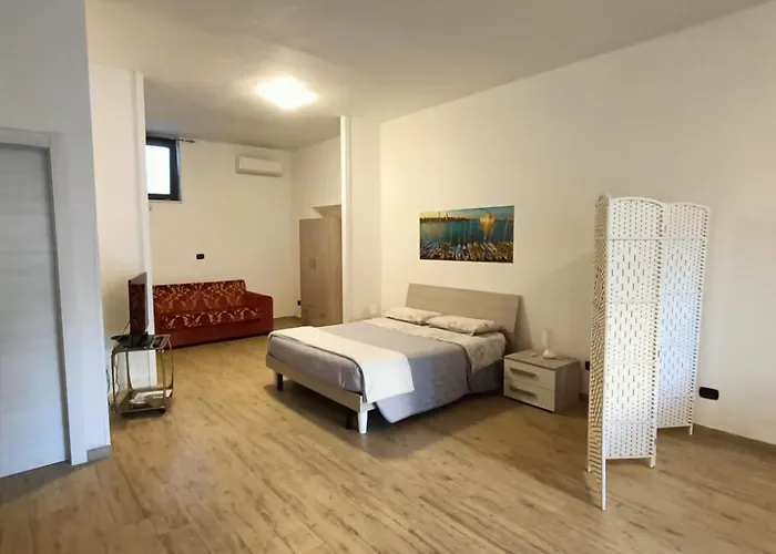 Appartement Intero Alloggio, Binario 18 Brindisi