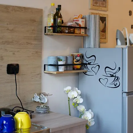 Intero Alloggio, Binario 18 Apartment *