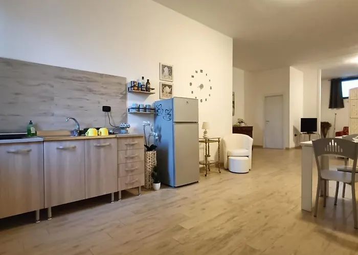 Intero Alloggio, Binario 18 Appartement *