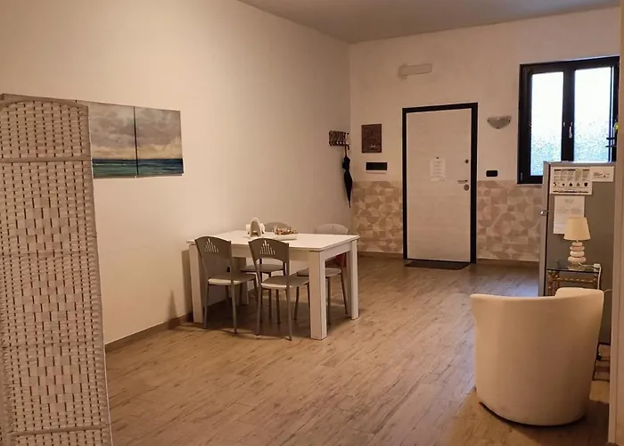 Intero Alloggio, Binario 18 *