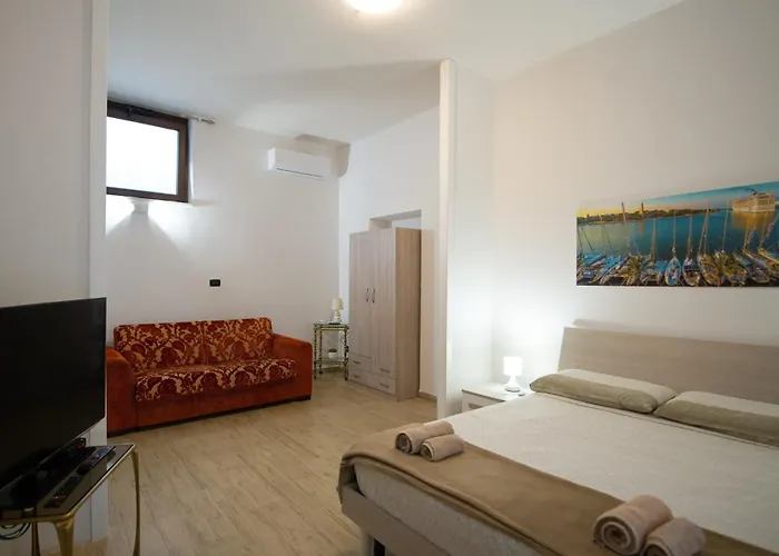 Intero Alloggio, Binario 18 Appartement